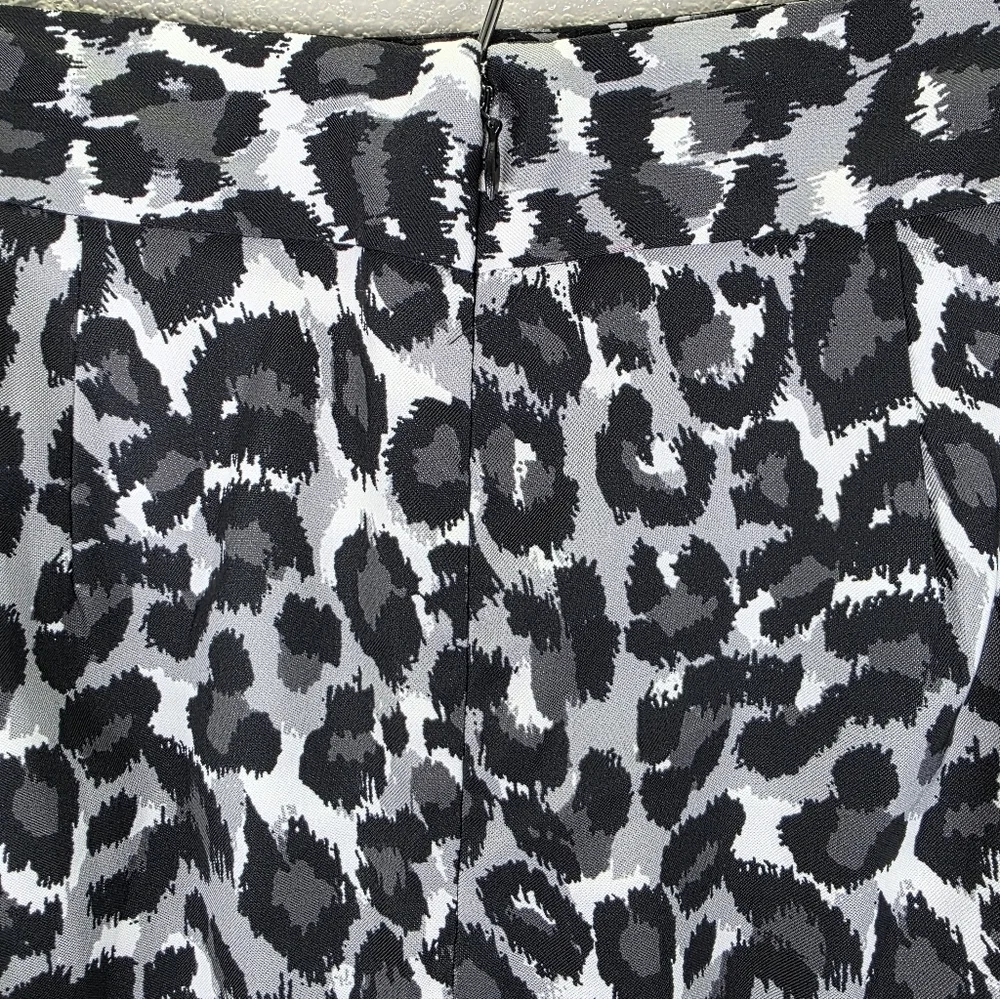 Michael Kors Womens Leopard‎ Animal Print Lined Pencil Skirt Buckle Slit Size 8